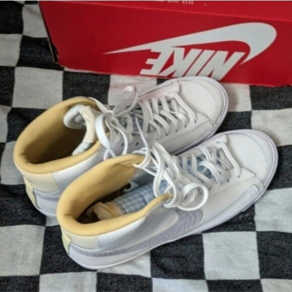 Nike Blazer Mid '77  7 Youth White Oxygen Purple Coconut Milk Easter Gf 112025 - Picture 6 of 10